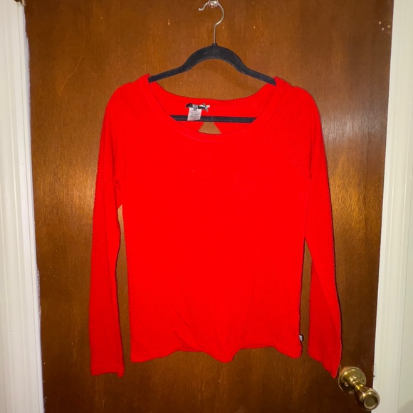 WOMEN'S SMALL RED SWEATER - Picture 1 of 4